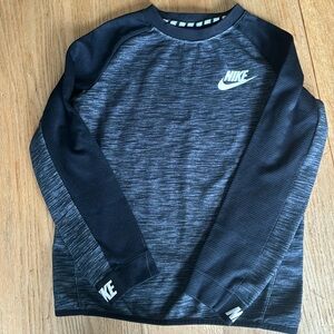 Nike pullover